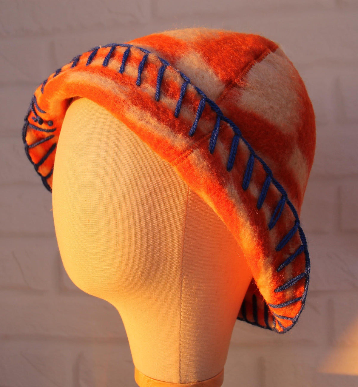 Eco-Friendly Upcycled Wool Sauna Hat – Orange & White Geometric Pattern