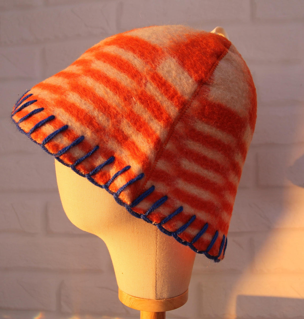 Eco-Friendly Upcycled Wool Sauna Hat – Orange & White Geometric Pattern
