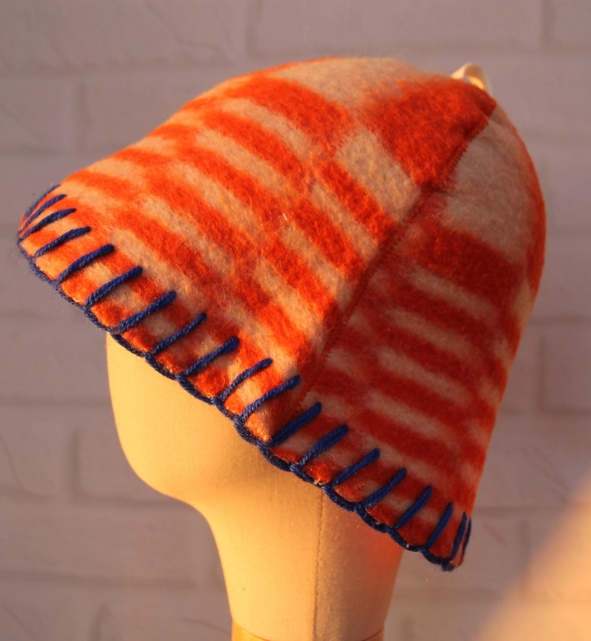 Eco-Friendly Upcycled Wool Sauna Hat – Orange & White Geometric Pattern