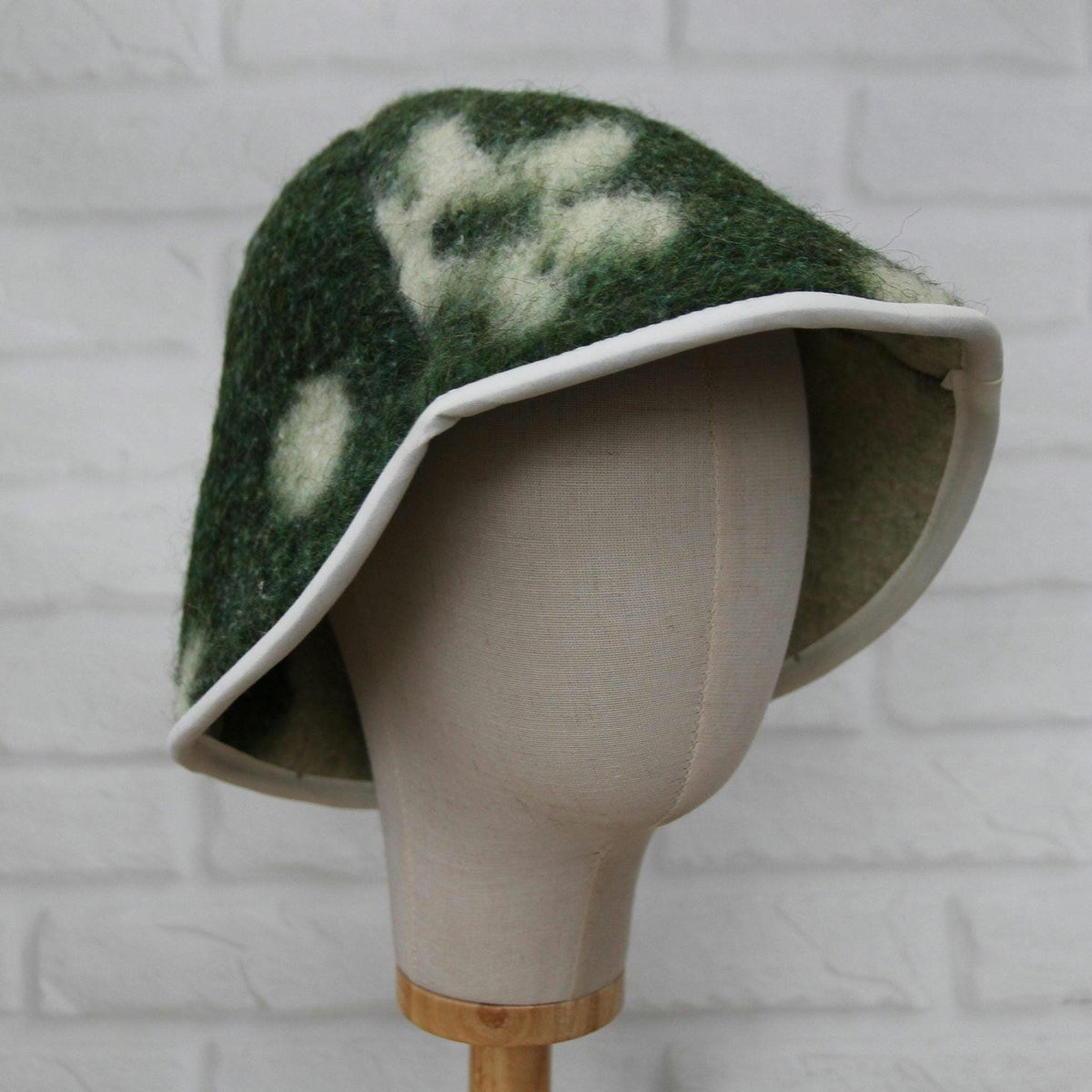 Upcycled Wool Sauna Hat – Green Floral Banya Cap, Eco-Friendly Accessory