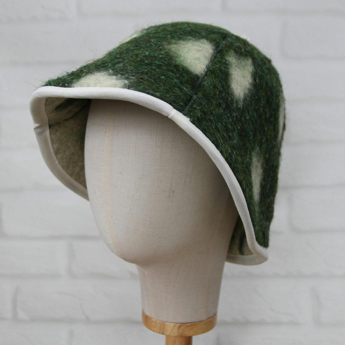Upcycled Wool Sauna Hat – Green Floral Banya Cap, Eco-Friendly Accessory