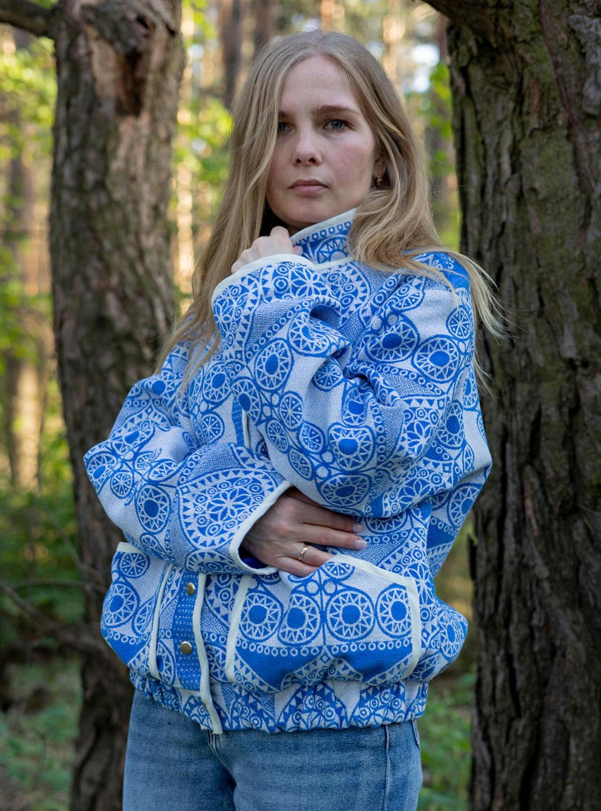 Vintage Cotton Coverlet Jacket, Boho Quilted Bomber, Upcycled Heritage Blue White (M-L)