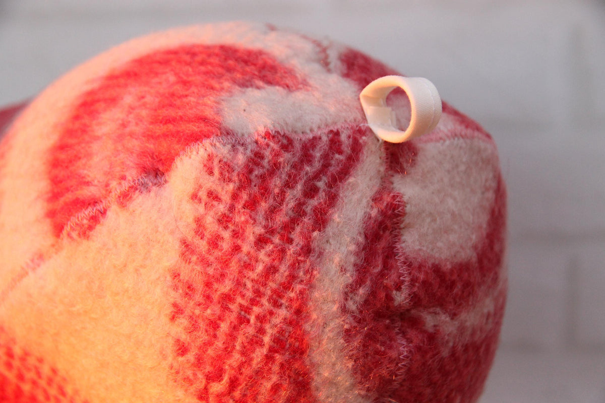Upcycled Wool Blanket Sauna Hat, Vintage Red White Banya Heat Protection (Hanging Loop)