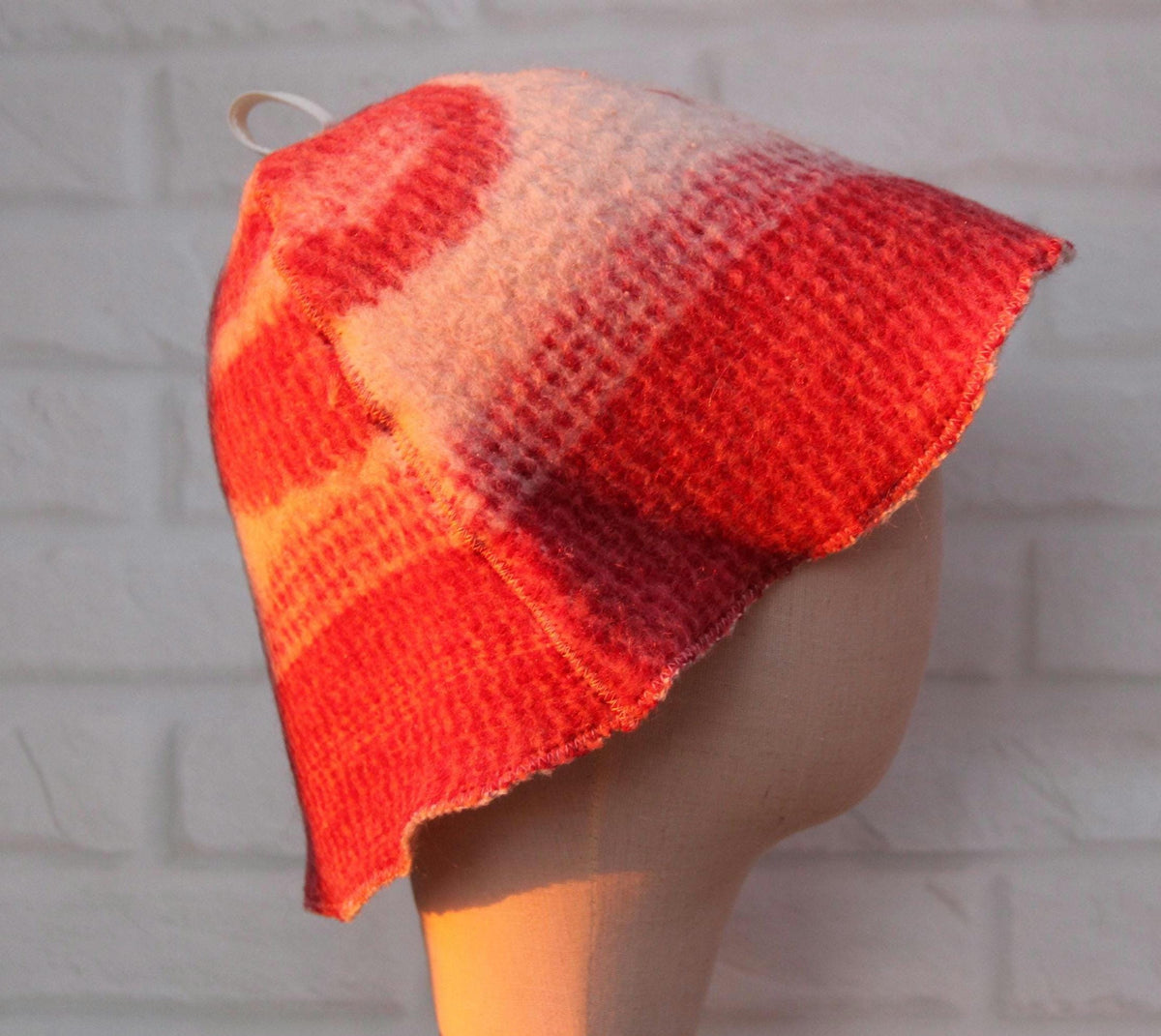Upcycled Wool Blanket Sauna Hat, Vintage Red White Banya Heat Protection (Hanging Loop)