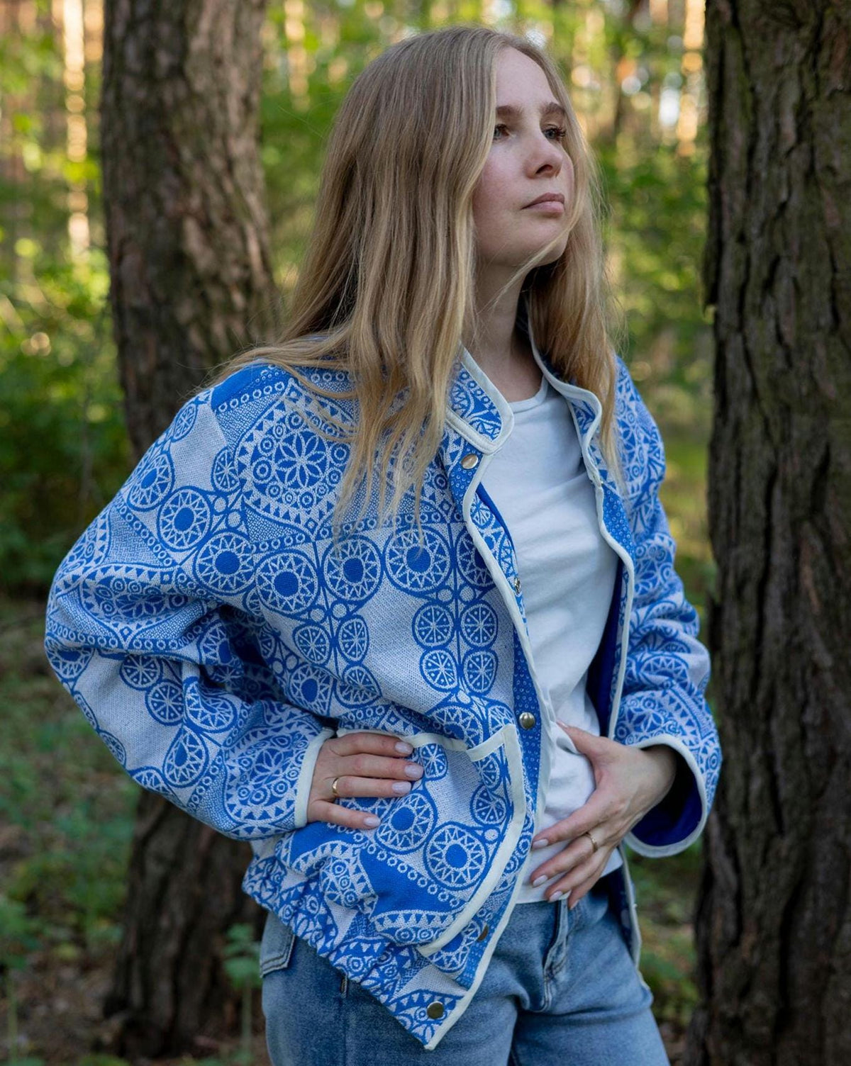 Vintage Cotton Coverlet Jacket, Boho Quilted Bomber, Upcycled Heritage Blue White (M-L)