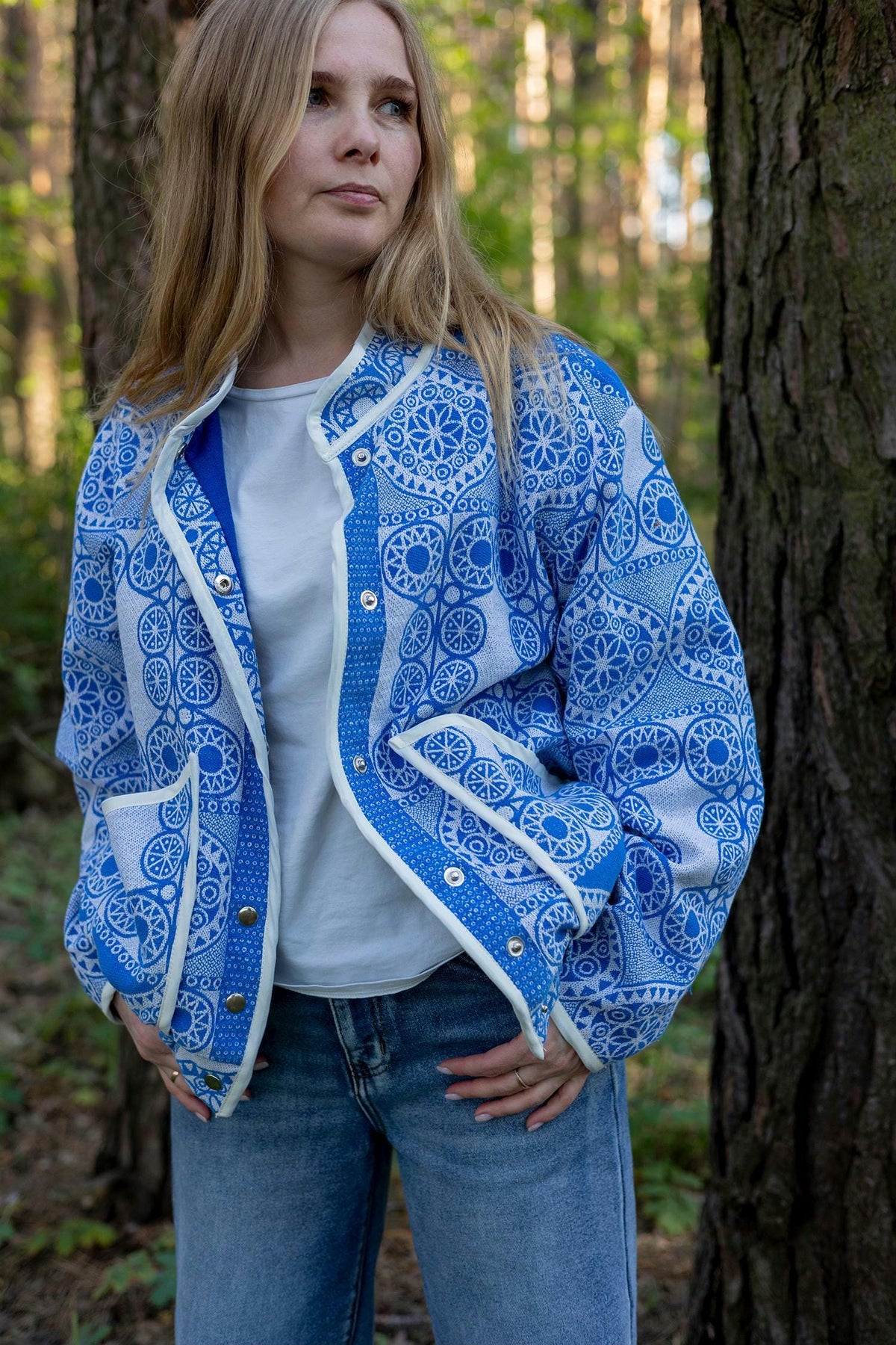 Vintage Cotton Coverlet Jacket, Boho Quilted Bomber, Upcycled Heritage Blue White (M-L)