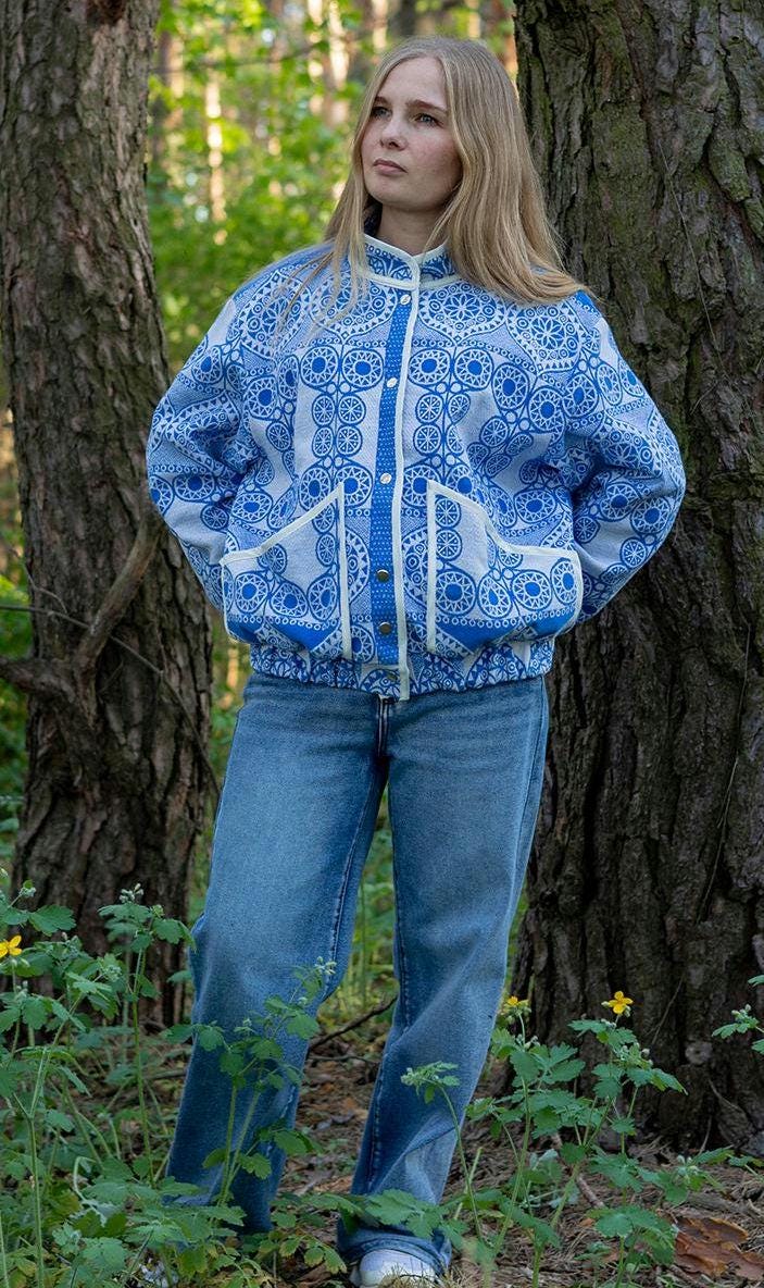 Vintage Cotton Coverlet Jacket, Boho Quilted Bomber, Upcycled Heritage Blue White (M-L)
