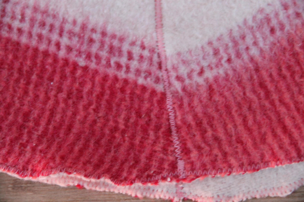 Upcycled Wool Blanket Sauna Hat, Vintage Red White Banya Heat Protection (Hanging Loop)