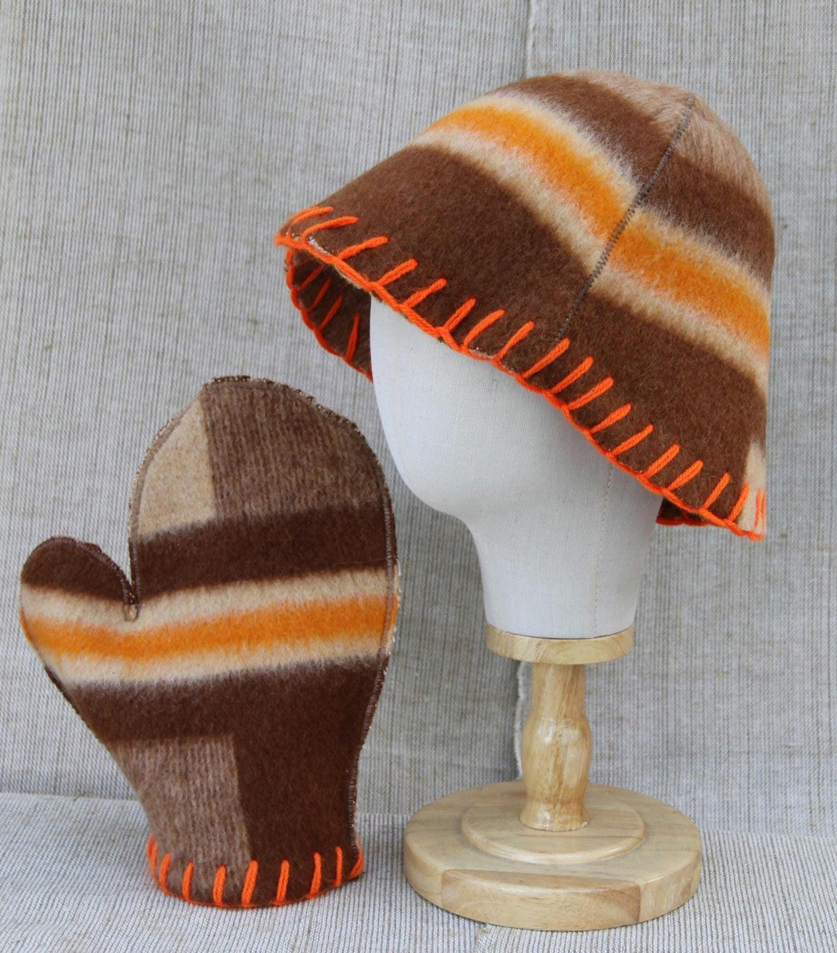 Upcycled Wool Sauna Hat and Mitten Set, Vintage Blanket Banya Accessories