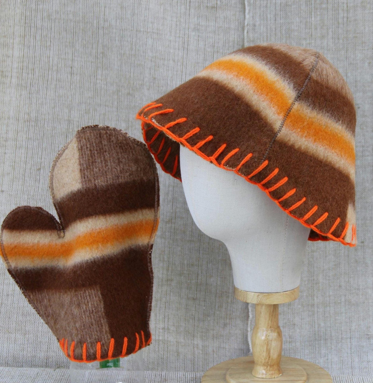 Upcycled Wool Sauna Hat and Mitten Set, Vintage Blanket Banya Accessories