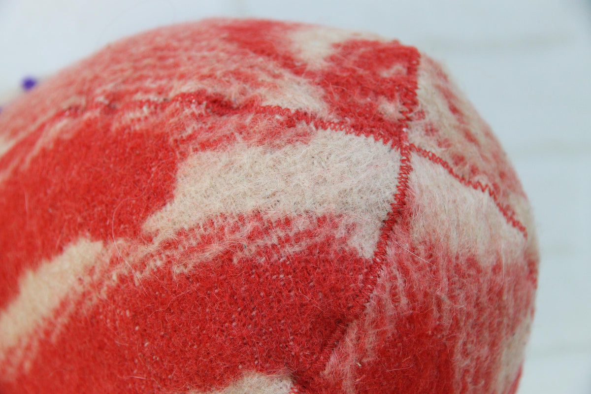 Reversible Wool Sauna Hat, Red Cream Banya Cap, Handfelted Heat Protection (35x21cm)