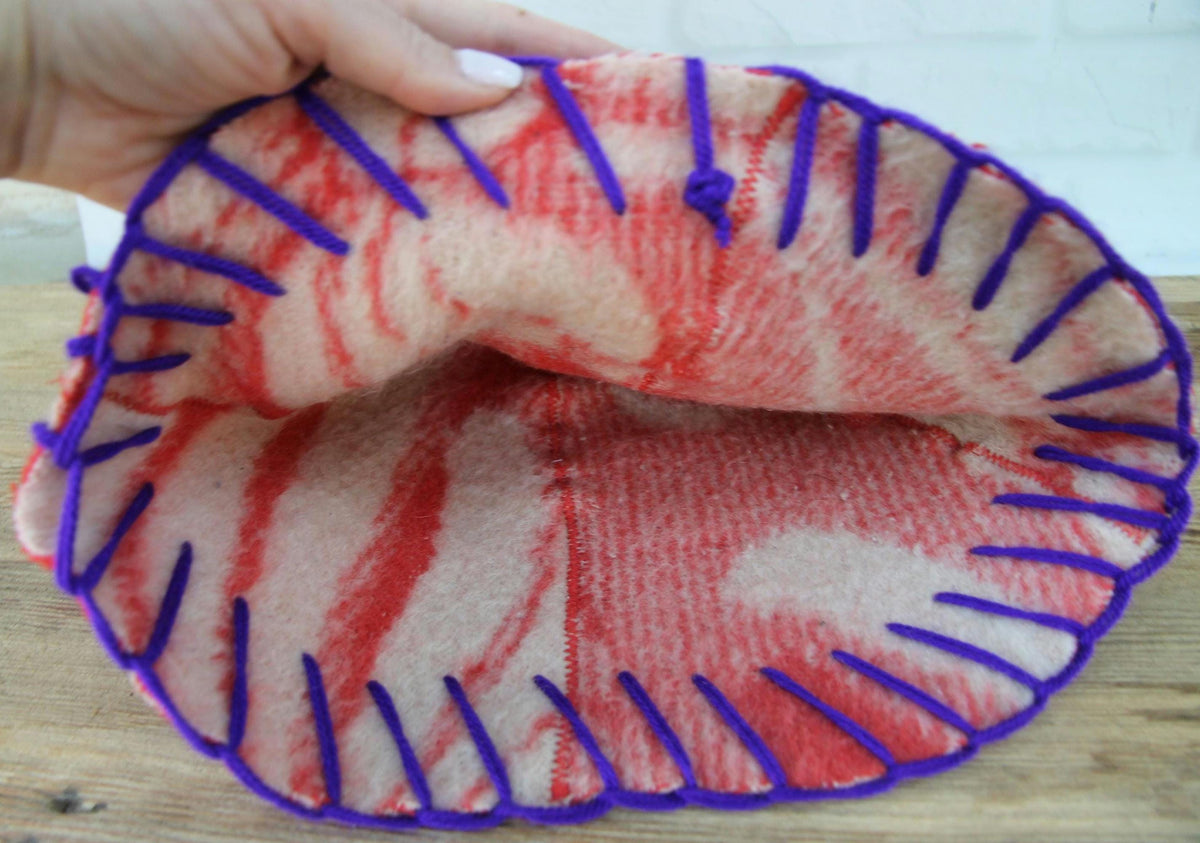 Reversible Wool Sauna Hat, Red Cream Banya Cap, Handfelted Heat Protection (35x21cm)