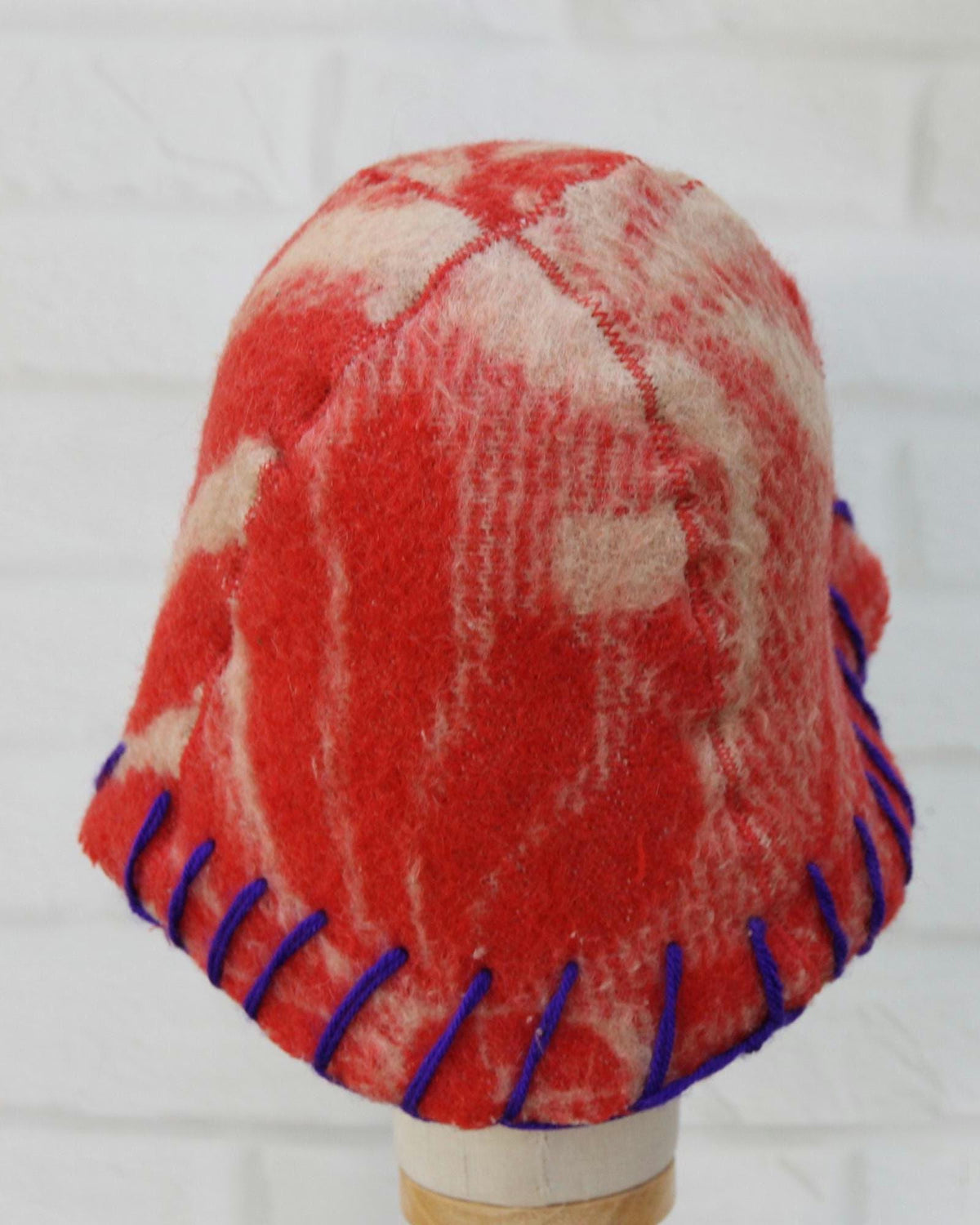 Reversible Wool Sauna Hat, Red Cream Banya Cap, Handfelted Heat Protection (35x21cm)
