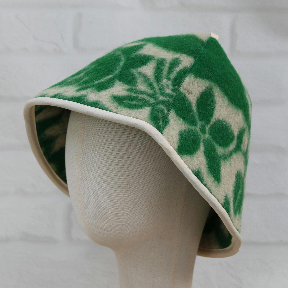Handmade Felted Wool Sauna Hat, Green Floral Banya Cap, Spa Head Protection, Bath Accessory