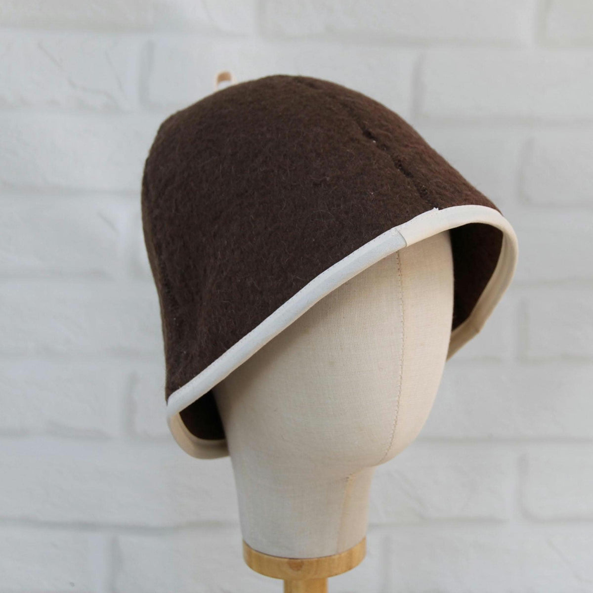 Handmade Wool Felt Sauna Hat – Banya Bathhouse Accessory, Contrast Trim