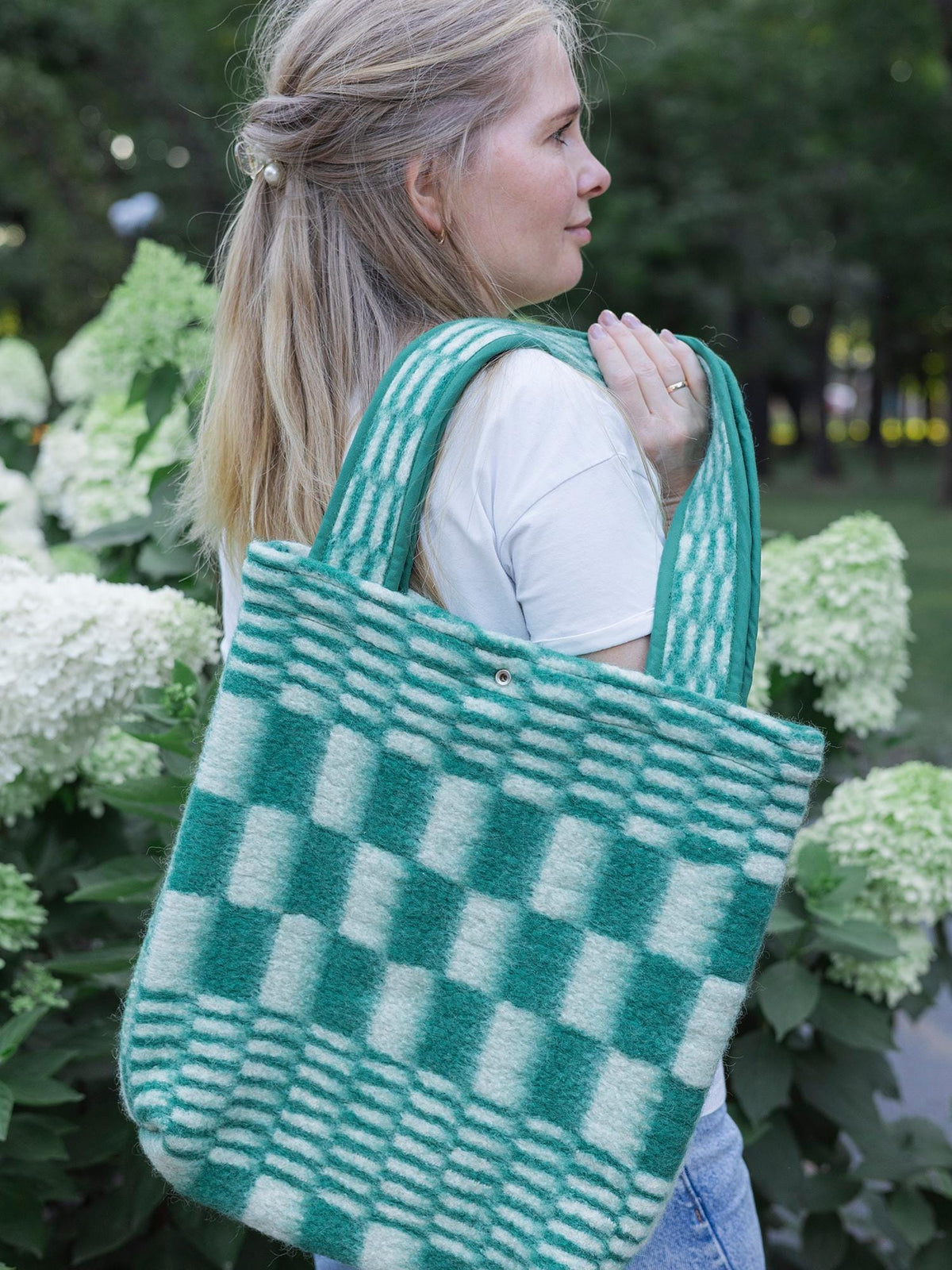 Green Wool Tote Bag Made from Vintage Blanket, Long Handles, Lined with Snap Closure, Upcycled Wool Shoulder Bag,Soft Cozy Handmade Tote