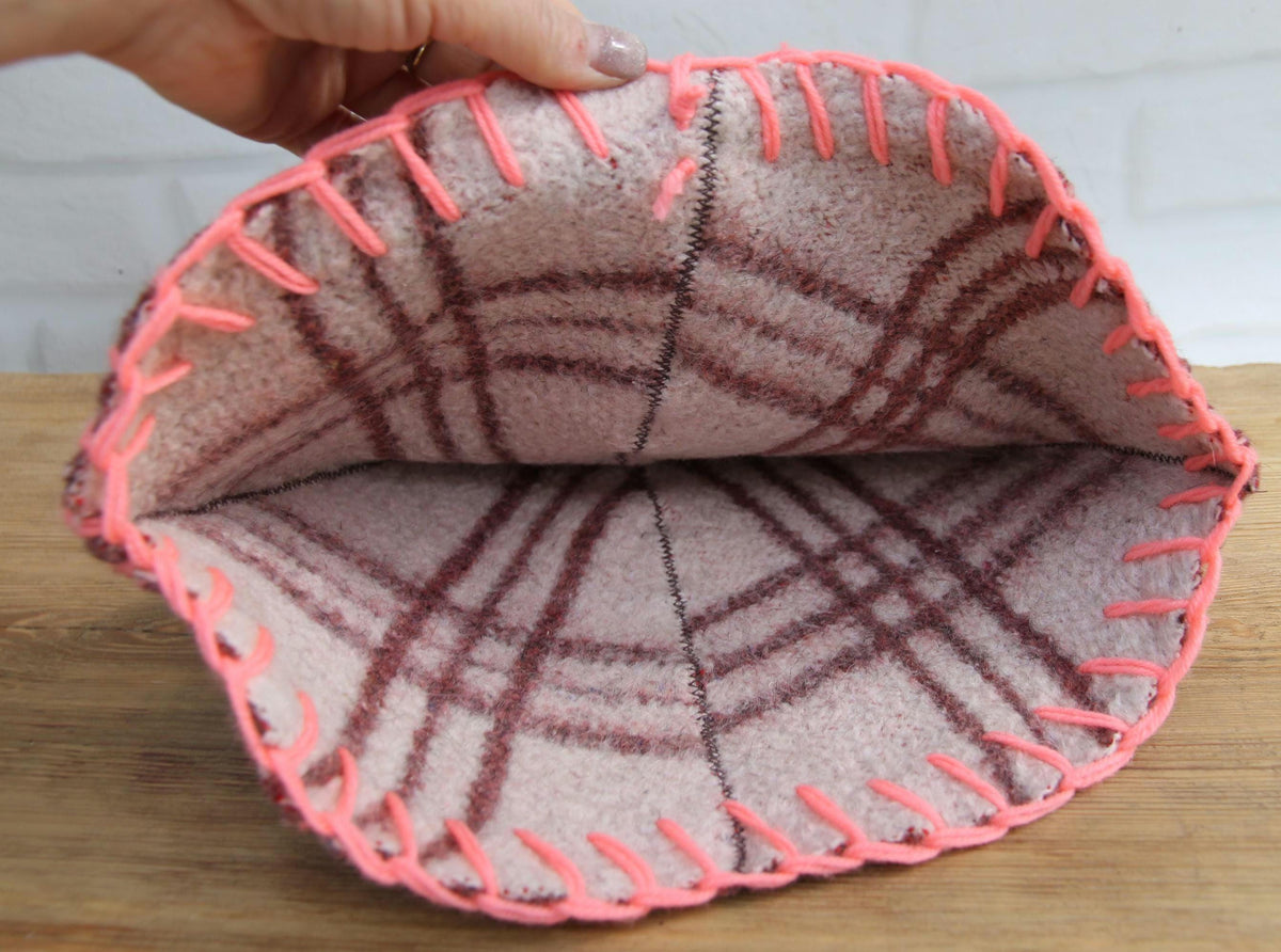 Brown Wool Sauna Hat with Floral, Handmade from Upcycled Vintage Blanket, Unisex Spa Hat,Spa Wellness Accessory,Unique Gift for Sauna.