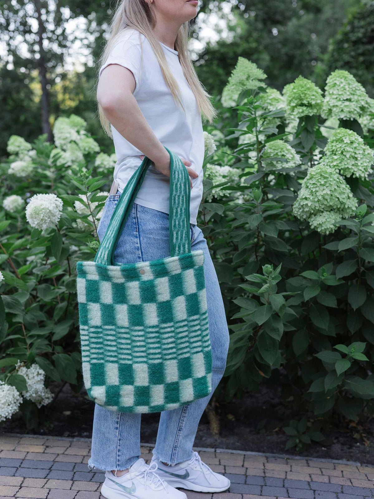 Green Wool Tote Bag Made from Vintage Blanket, Long Handles, Lined with Snap Closure, Upcycled Wool Shoulder Bag,Soft Cozy Handmade Tote