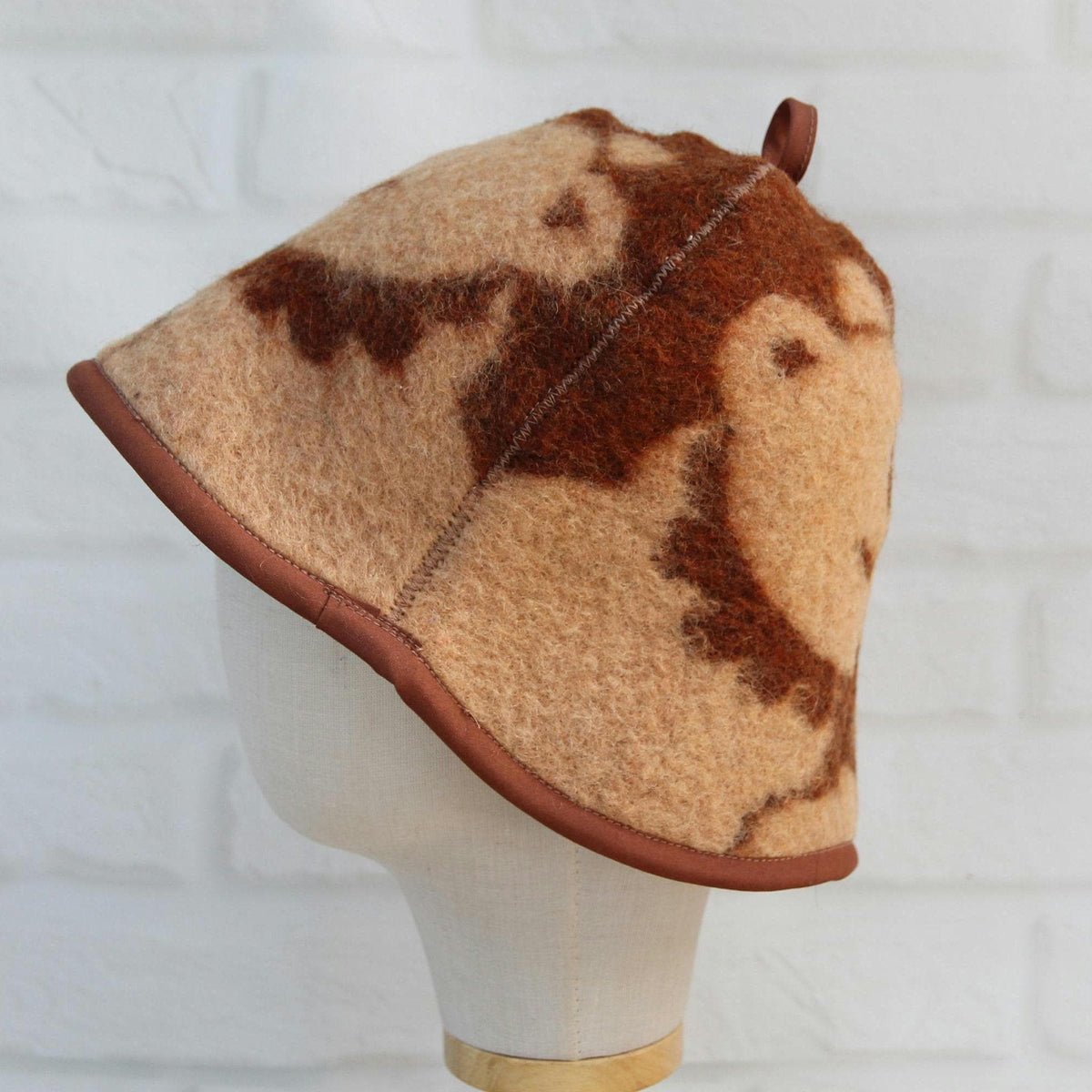 Handmade Upcycled Wool Sauna Hat – Bear Pattern, Sustainable Spa Accessory