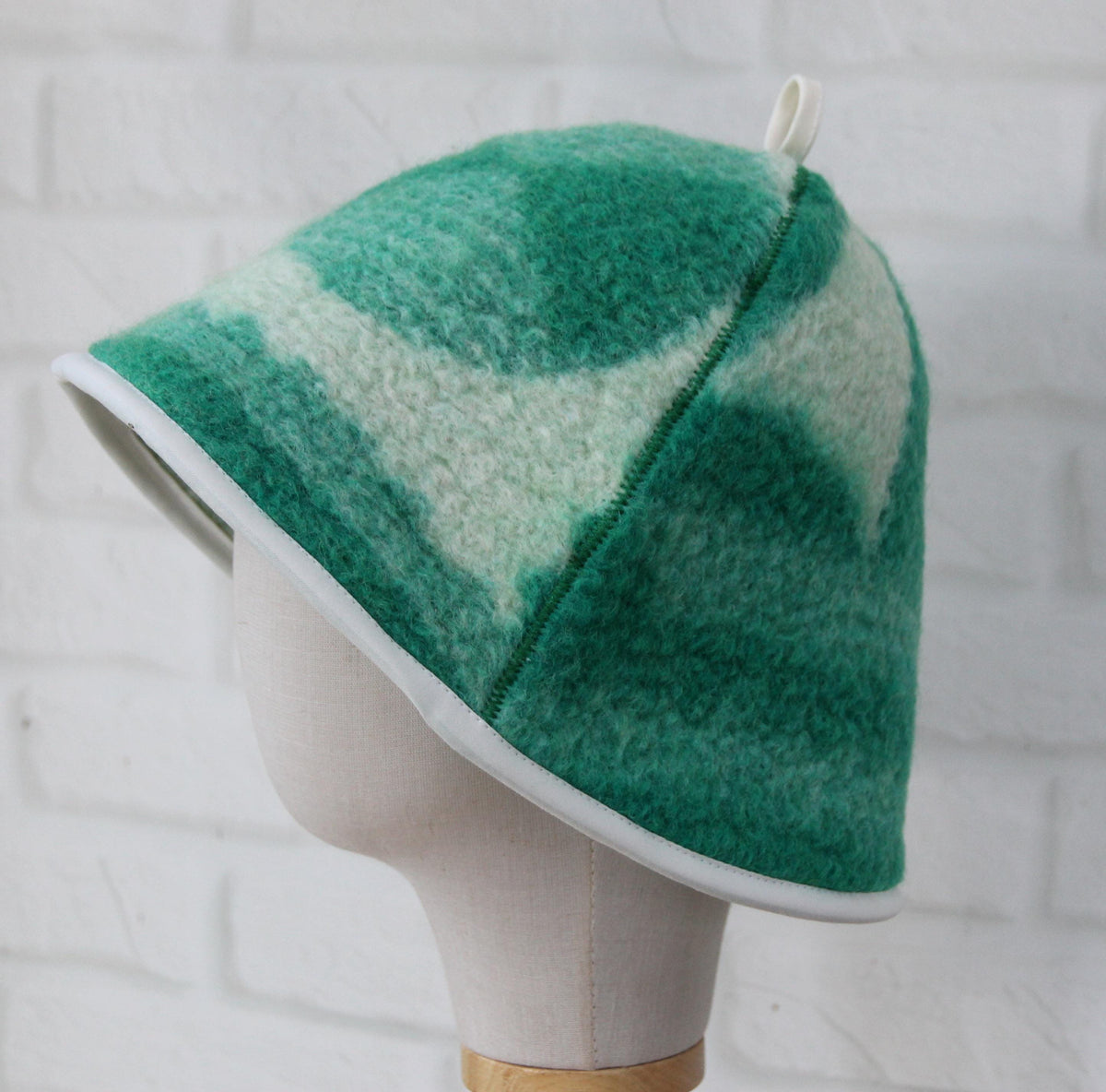 Handmade 100% Natural Wool Sauna Hat - Green Cream Felted Spa Cap for Heat Protection, Hair Care Wellness - Large Size 37x22 cm