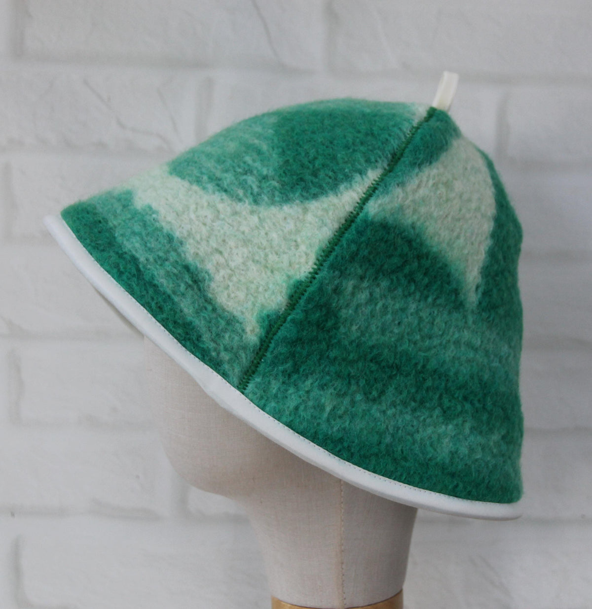 Handmade 100% Natural Wool Sauna Hat - Green Cream Felted Spa Cap for Heat Protection, Hair Care Wellness - Large Size 37x22 cm
