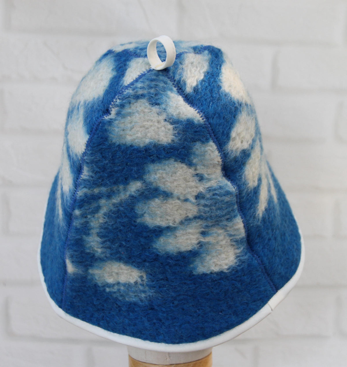 Handmade 100% Natural Wool Sauna Hat - Blue White Floral Felted Spa Cap for Heat Protection, Hair Care Wellness - Large Size 35x22 cm
