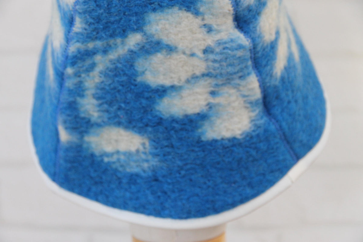 Handmade 100% Natural Wool Sauna Hat - Blue White Floral Felted Spa Cap for Heat Protection, Hair Care Wellness - Large Size 35x22 cm