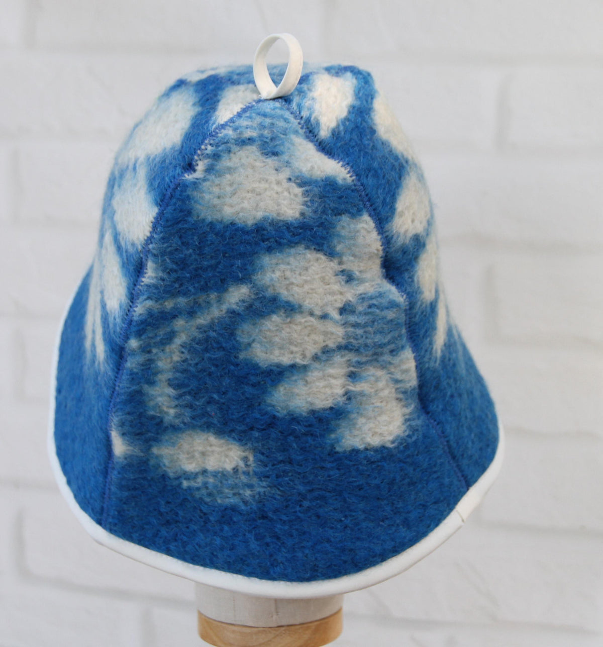Handmade 100% Natural Wool Sauna Hat - Blue White Floral Felted Spa Cap for Heat Protection, Hair Care Wellness - Large Size 35x22 cm