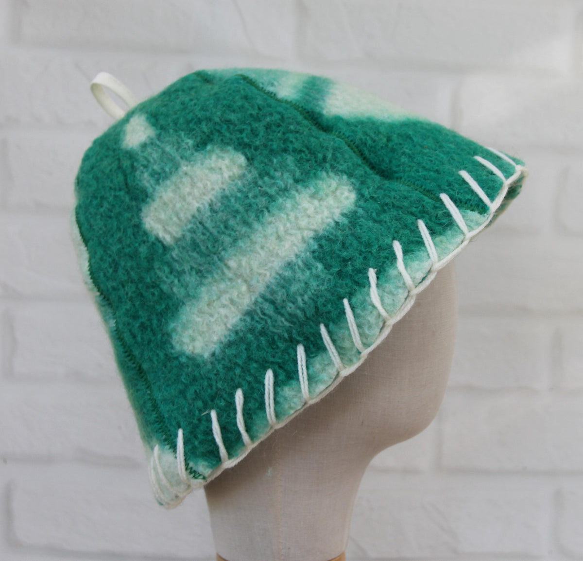 Handmade 100% Wool Sauna Hat with Hand Stitching - Green Cream Felted Spa Cap for Hair Care (36x22 cm / 14.2x8.7 in)