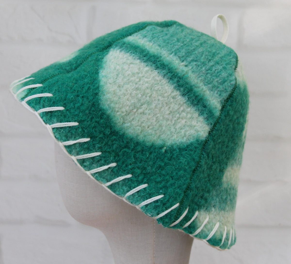 Handmade 100% Wool Sauna Hat with Hand Stitching - Green Cream Felted Spa Cap for Hair Care (36x22 cm / 14.2x8.7 in)