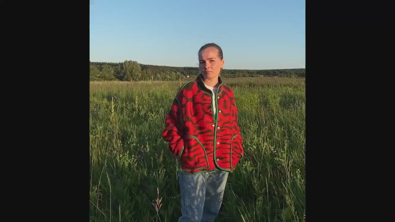 Red Vintage Wool Blanket Jacket, Upcycled Oversized Coat M L (46–48) Handmade Warm Outerwear, Eco Tiger Print Boho Jacket, gift for her.