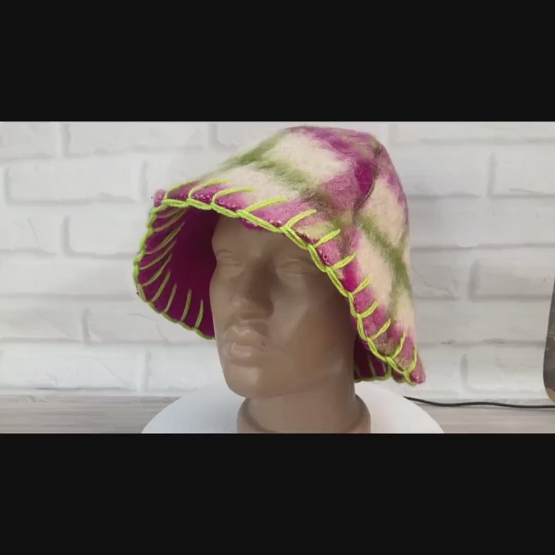 Wool Sauna Hat, Handmade Reversible Bath Hat from Vintage Blanket, Felted pink Sauna Cap, Gift for Sauna Lover, wool bath hat.