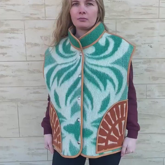 Blanket wool vest jacket size 8-10 M L,green blanket coat jacket, upcycled coats women,woolen vest plaid,dutch blanket coat,handmade