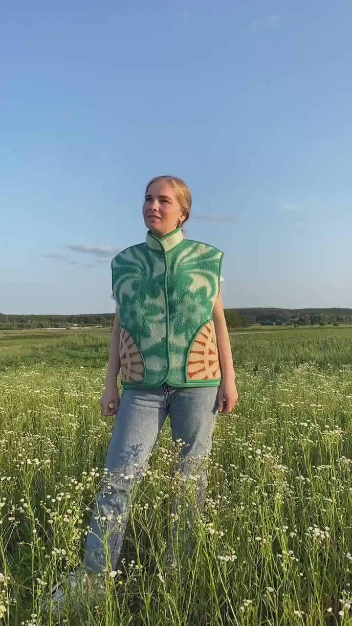Upcycled Green Wool Blanket Vest,Vintage Ukrainian Sleeveless Jacket,Snap-Front,Size M-L,clothing for women,handwarmer vest,gift for her.